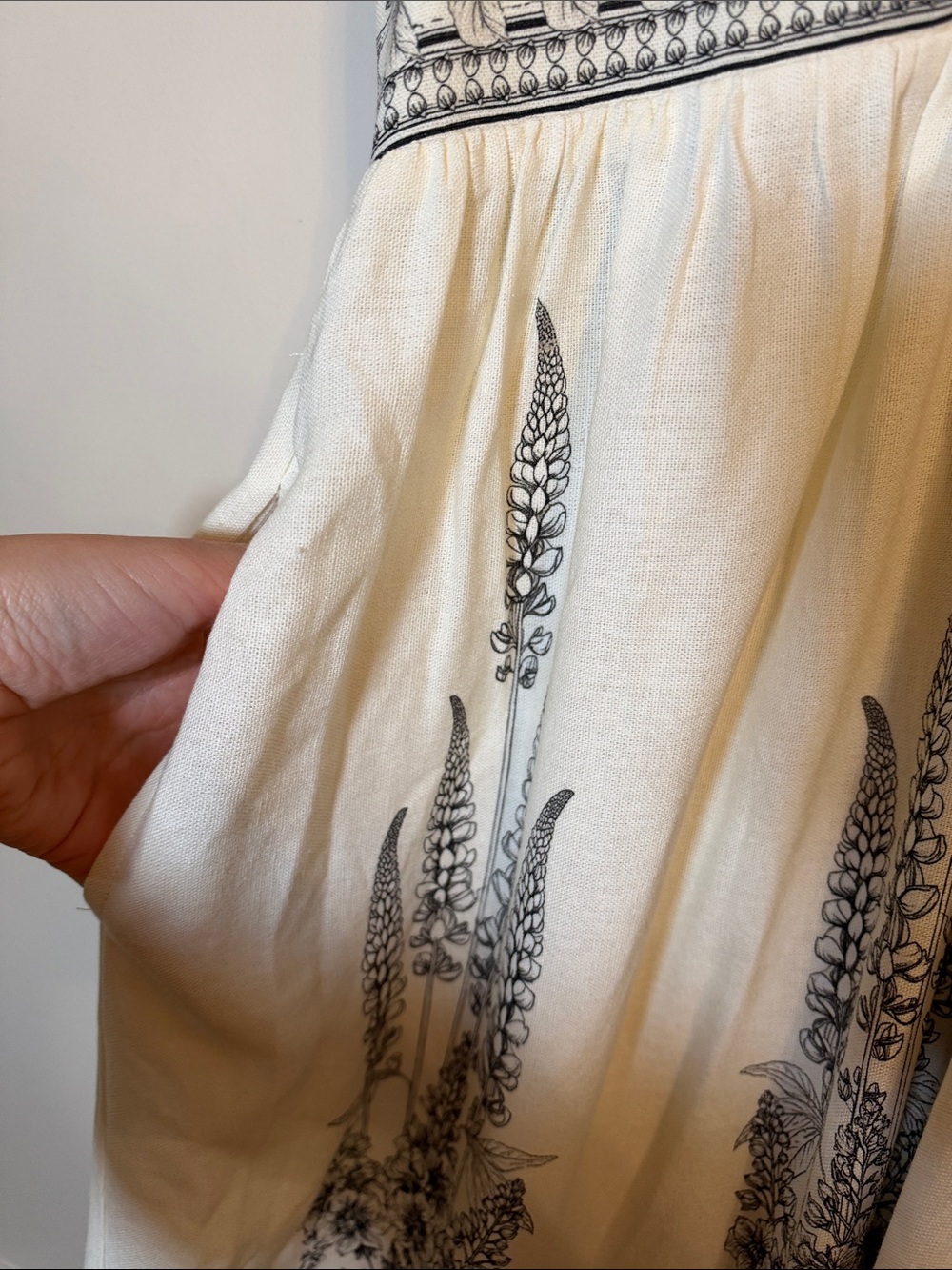 Max Studio London Floral Border Print Maxi Dress XL NWT Linen Blend Boho - Picture 3 of 8